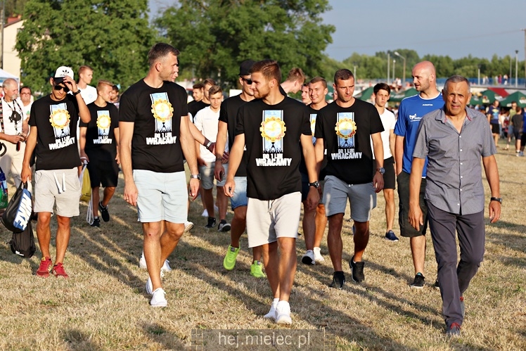 Powitanie Lata 2016: Prezentacja drużyny piłkarskiej FKS Stali Mielec