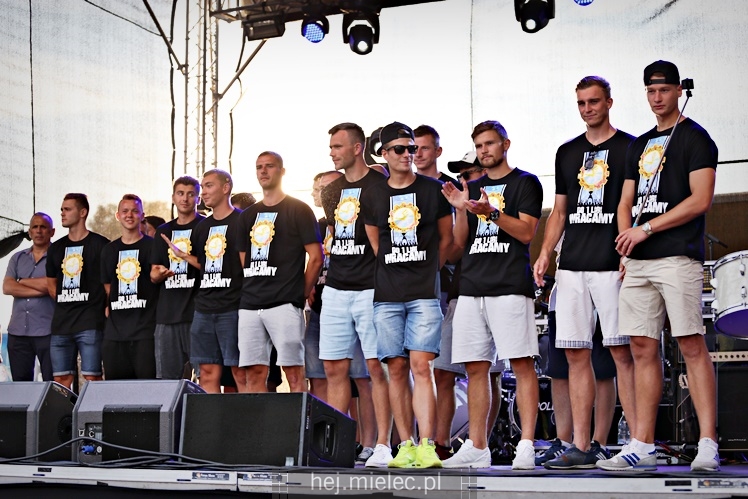 Powitanie Lata 2016: Prezentacja drużyny piłkarskiej FKS Stali Mielec