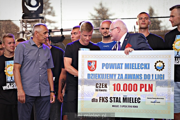 Powitanie Lata 2016: Prezentacja drużyny piłkarskiej FKS Stali Mielec