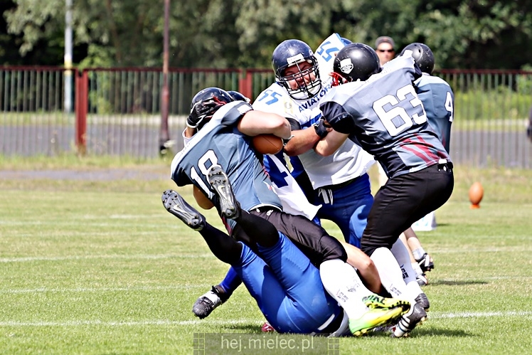 Futbol Amerykański: Aviators Mielec - Silvers Olkusz 14:35