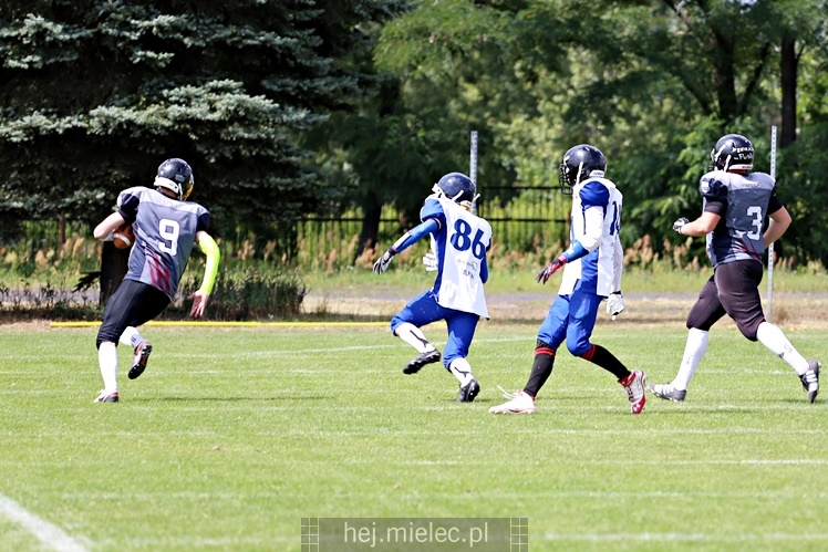 Futbol Amerykański: Aviators Mielec - Silvers Olkusz 14:35
