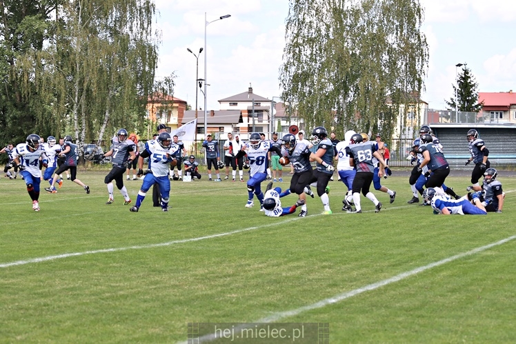 Futbol Amerykański: Aviators Mielec - Silvers Olkusz 14:35