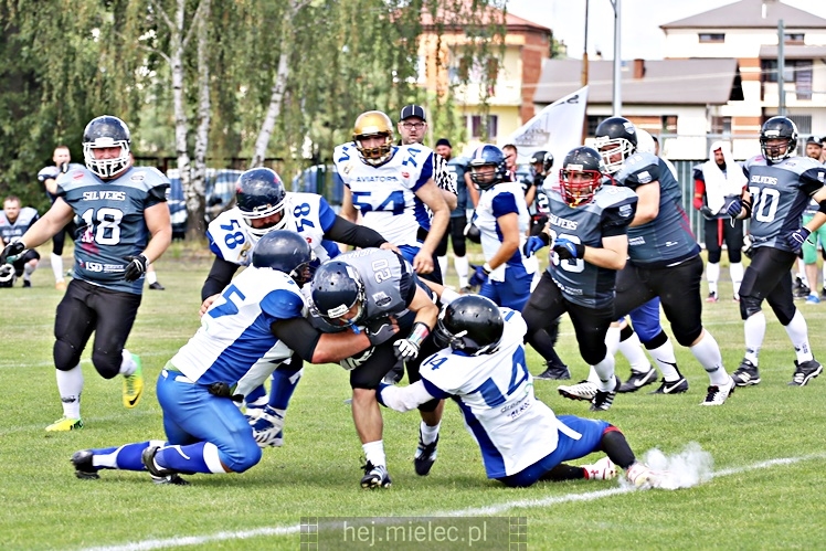 Futbol Amerykański: Aviators Mielec - Silvers Olkusz 14:35