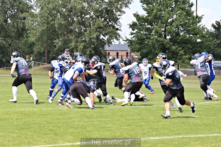 Futbol Amerykański: Aviators Mielec - Silvers Olkusz 14:35