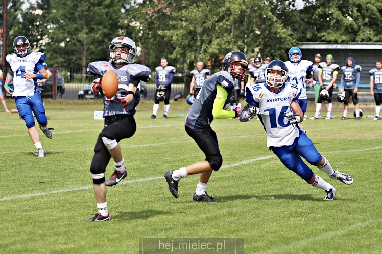 Futbol Amerykański: Aviators Mielec - Silvers Olkusz 14:35