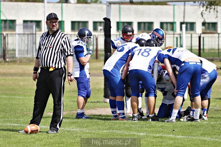 Futbol Amerykański: Aviators Mielec - Silvers Olkusz 14:35