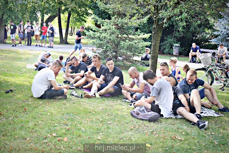 Zlot graczy Pokemon GO w Parku Oborskich