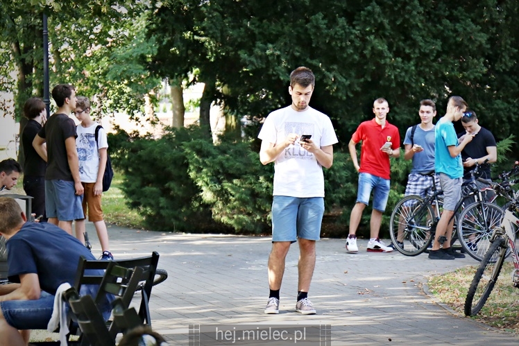 Zlot graczy Pokemon GO w Parku Oborskich