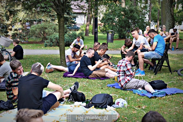 Zlot graczy Pokemon GO w Parku Oborskich
