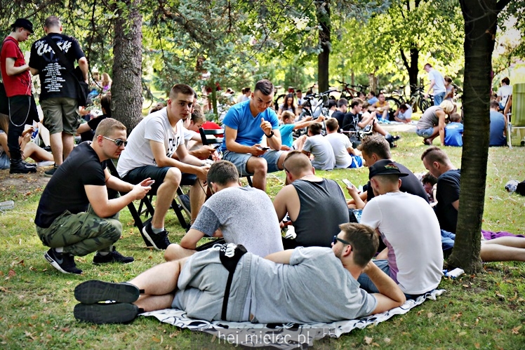 Zlot graczy Pokemon GO w Parku Oborskich