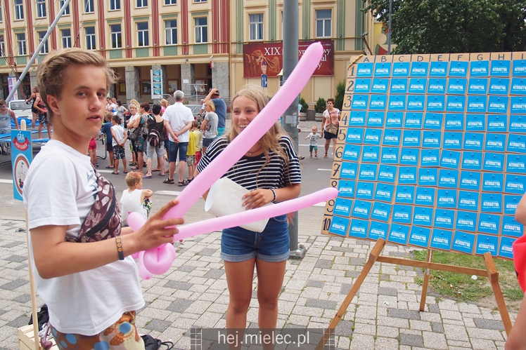Grunt to rodzinka! Na Placu AK mimo kiepskiej pogody!