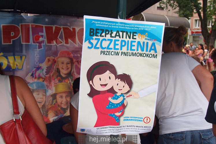 Grunt to rodzinka! Na Placu AK mimo kiepskiej pogody!