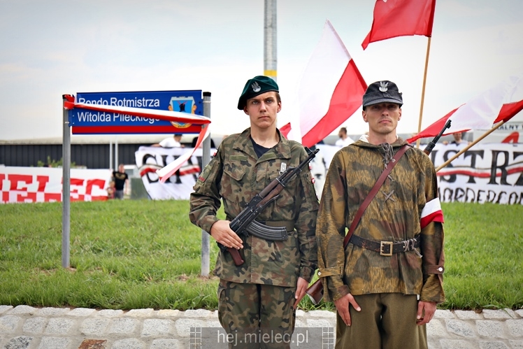 Uroczystość nadania imienia Rotmistrza Pileckiego dla ronda przy ul. Powstańców Warszawy