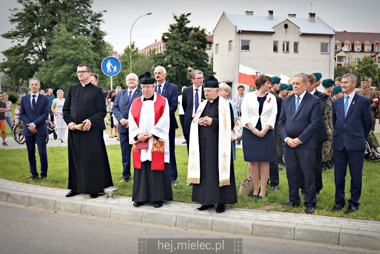 Uroczystość nadania imienia Rotmistrza Pileckiego dla ronda przy ul. Powstańców Warszawy