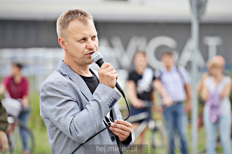 Uroczystość nadania imienia Rotmistrza Pileckiego dla ronda przy ul. Powstańców Warszawy