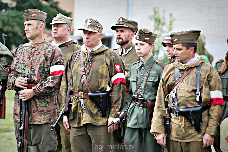 Uroczystość nadania imienia Rotmistrza Pileckiego dla ronda przy ul. Powstańców Warszawy