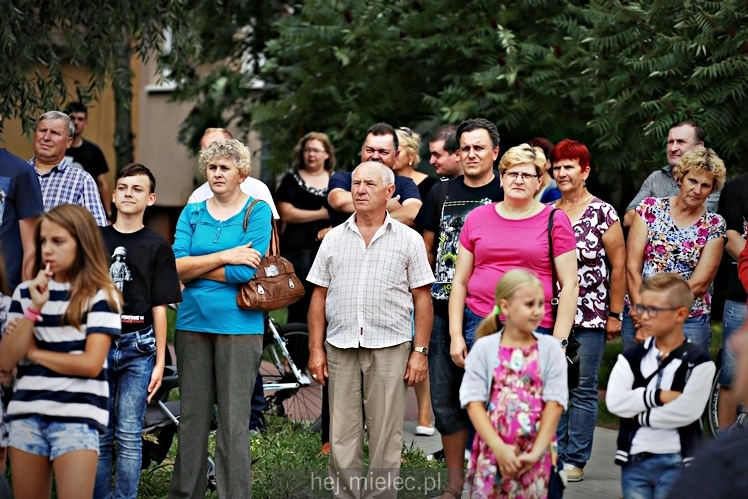 Uroczystość nadania imienia Rotmistrza Pileckiego dla ronda przy ul. Powstańców Warszawy