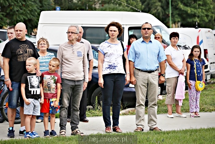 Uroczystość nadania imienia Rotmistrza Pileckiego dla ronda przy ul. Powstańców Warszawy