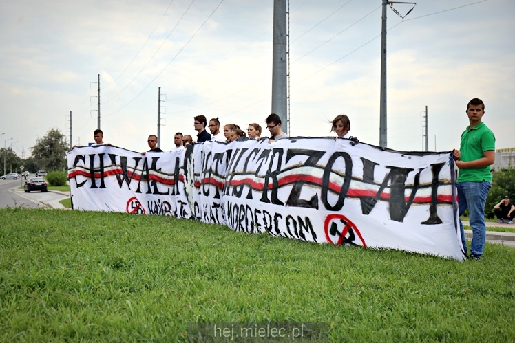 Uroczystość nadania imienia Rotmistrza Pileckiego dla ronda przy ul. Powstańców Warszawy