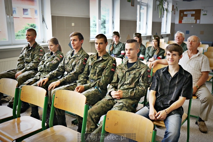 Uroczystość nadania imienia Rotmistrza Pileckiego dla ronda przy ul. Powstańców Warszawy
