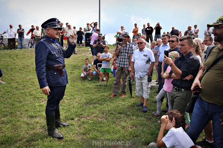 III Zlot Militarny ?Partyzancki Patrol 1946? ? pokazy i wystawy