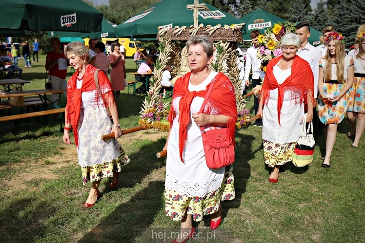 Dożynkowe święto w Surowej