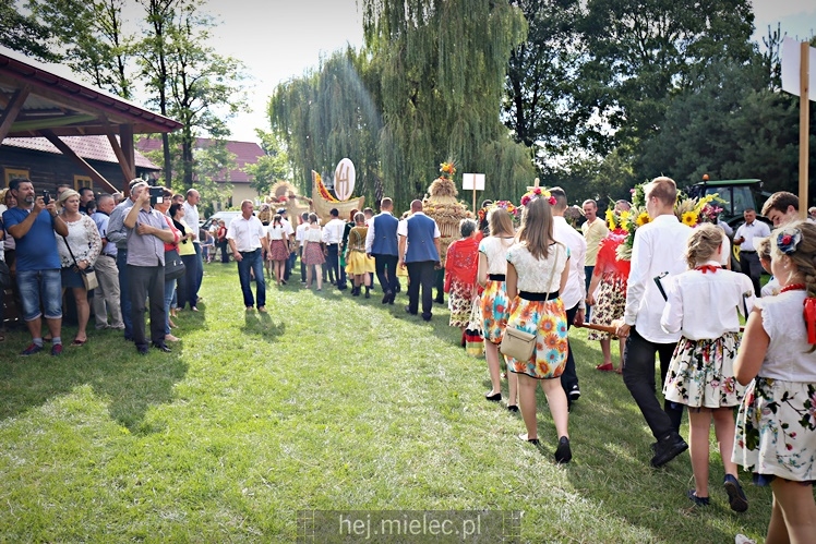 Dożynkowe święto w Surowej