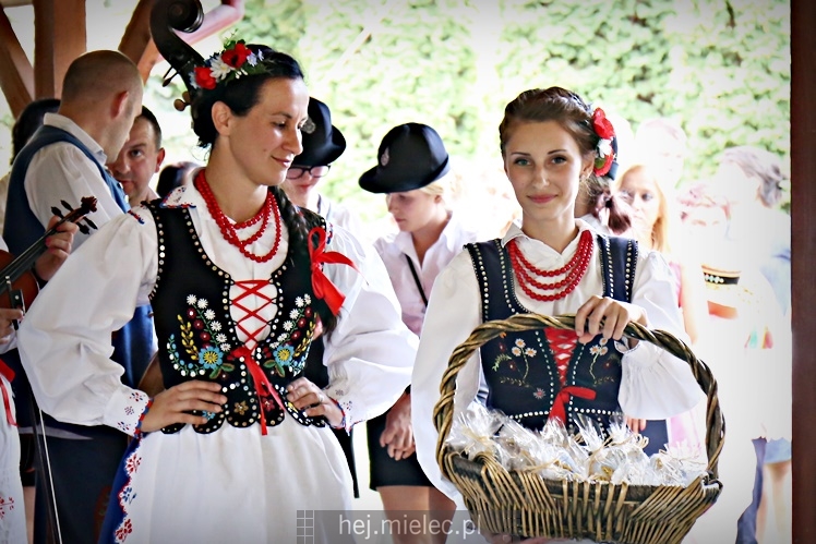 Dożynkowe święto w Surowej