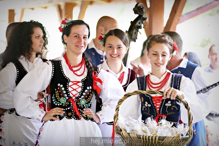 Dożynkowe święto w Surowej