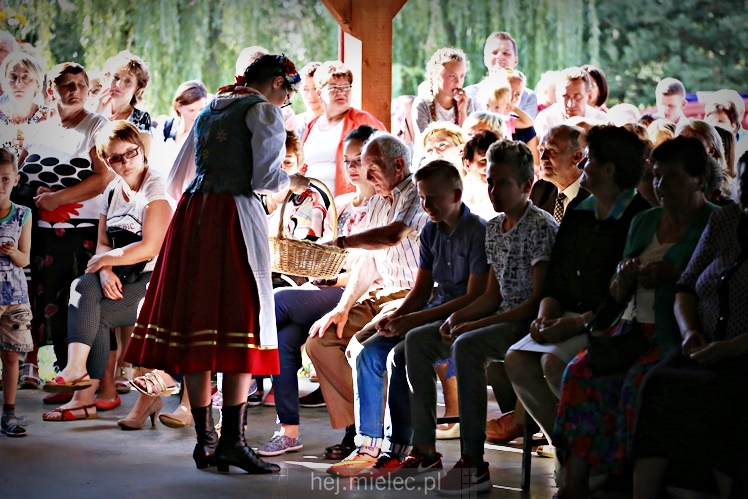 Dożynkowe święto w Surowej