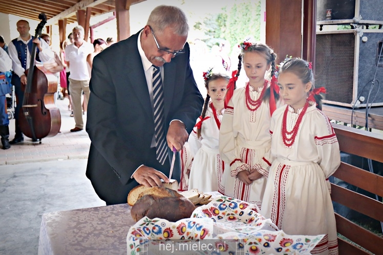 Dożynkowe święto w Surowej