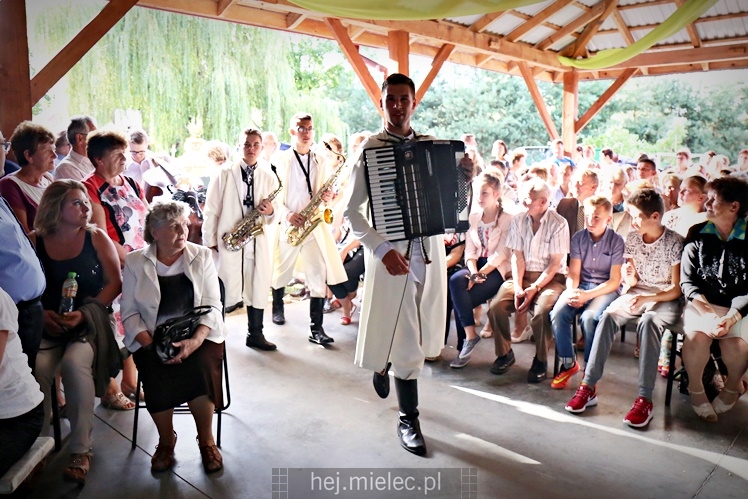 Dożynkowe święto w Surowej