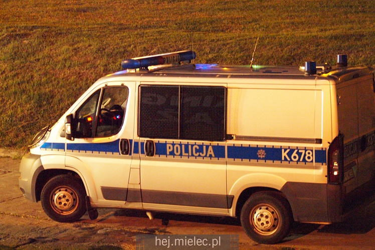 Przy Pasażu spłonął samochód osobowy
