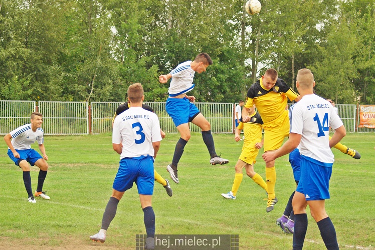Stal II Mielec pokonała Czarnych Trześń