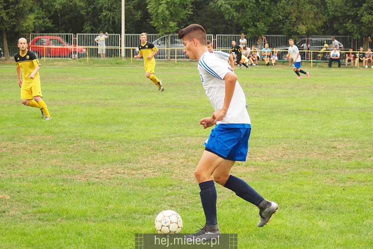 Stal II Mielec pokonała Czarnych Trześń