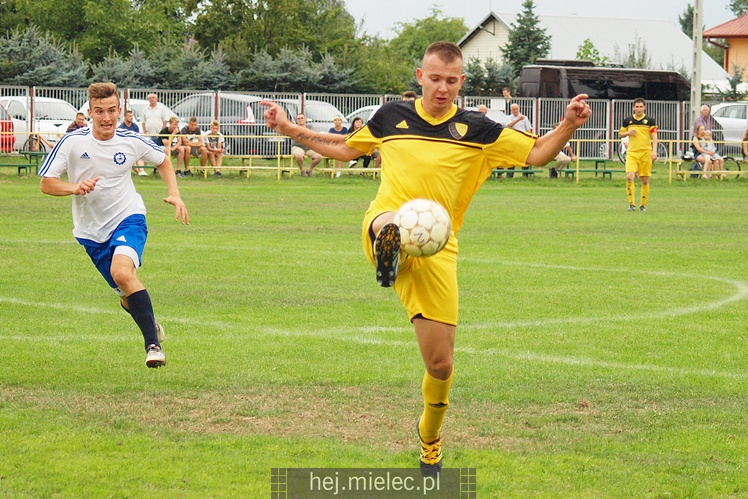 Stal II Mielec pokonała Czarnych Trześń