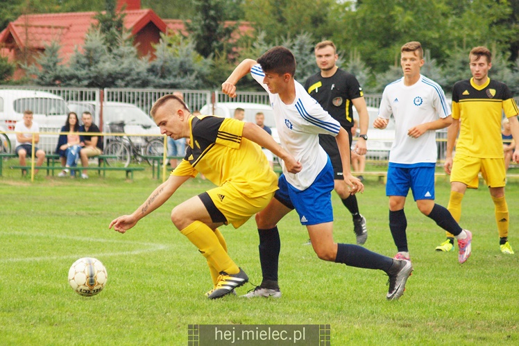 Stal II Mielec pokonała Czarnych Trześń