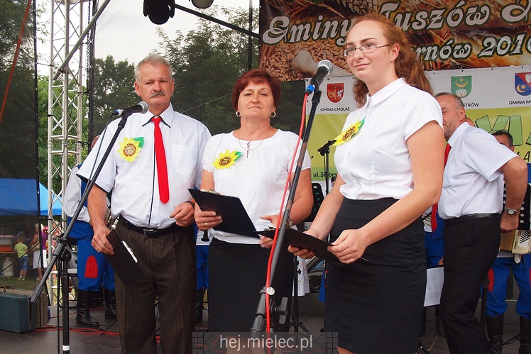 Sarnów pierwszy raz gościł dożynki gminy Tuszów. Była radość z dobrych żniw