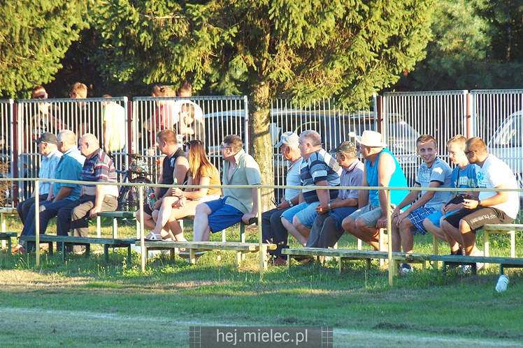 5. liga piłkarska: Czarni Trześń - Radomyślanka