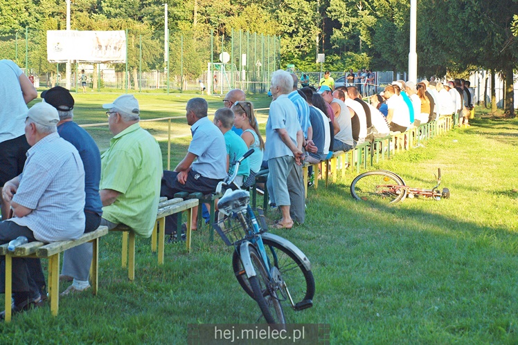 5. liga piłkarska: Czarni Trześń - Radomyślanka