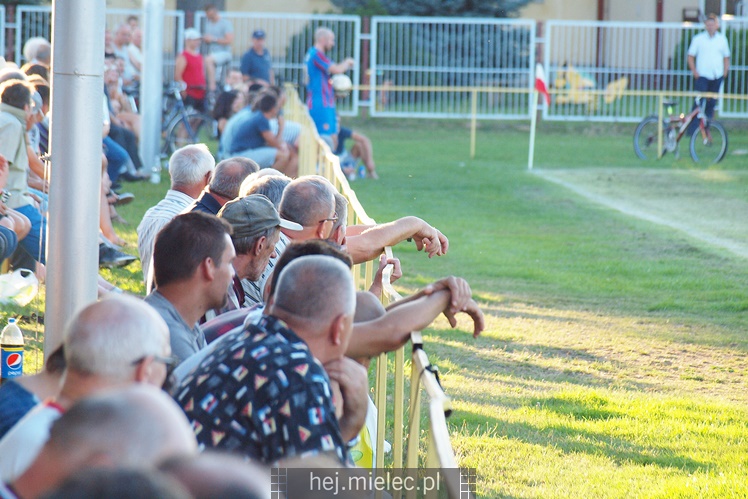5. liga piłkarska: Czarni Trześń - Radomyślanka