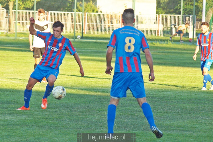 5. liga piłkarska: Czarni Trześń - Radomyślanka