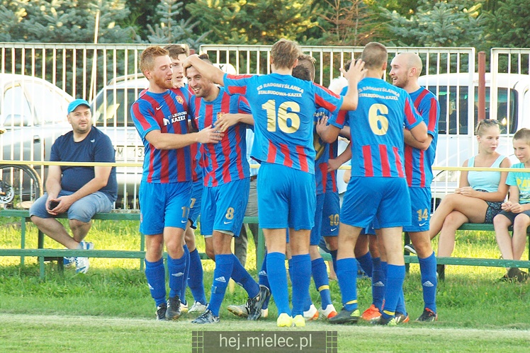 5. liga piłkarska: Czarni Trześń - Radomyślanka