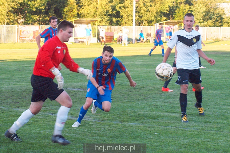 5. liga piłkarska: Czarni Trześń - Radomyślanka
