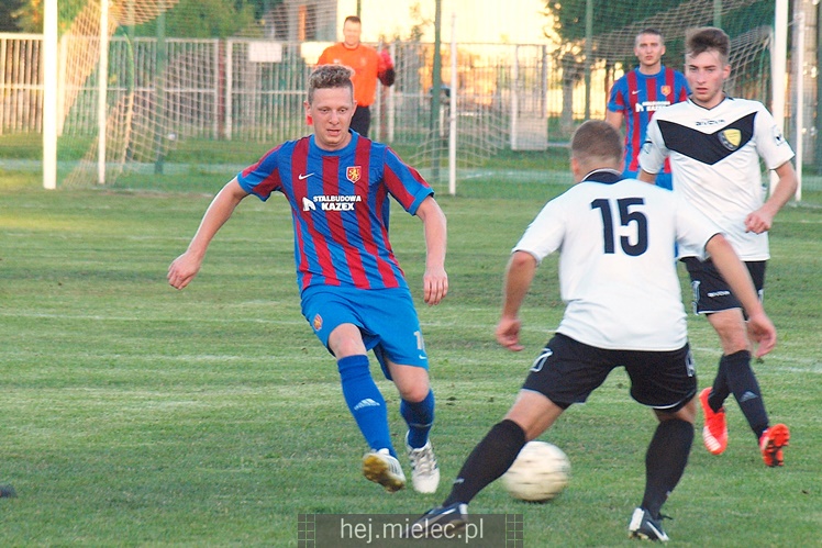 5. liga piłkarska: Czarni Trześń - Radomyślanka