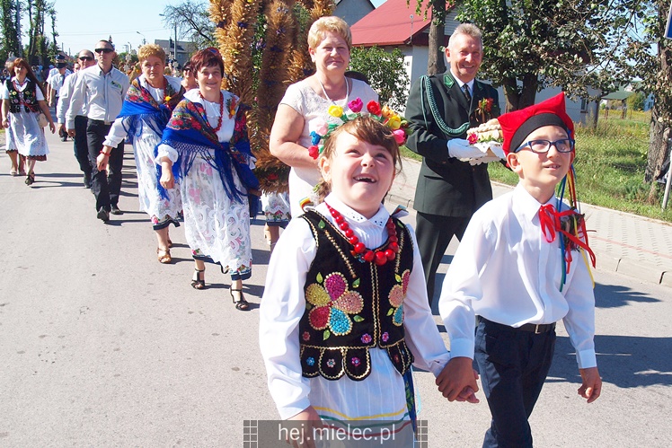 Dożynki Gminy Przecław w Dobryninie