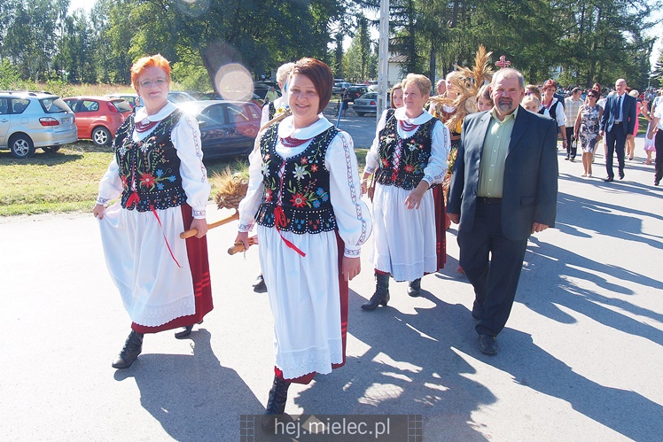 Dożynki Gminy Przecław w Dobryninie