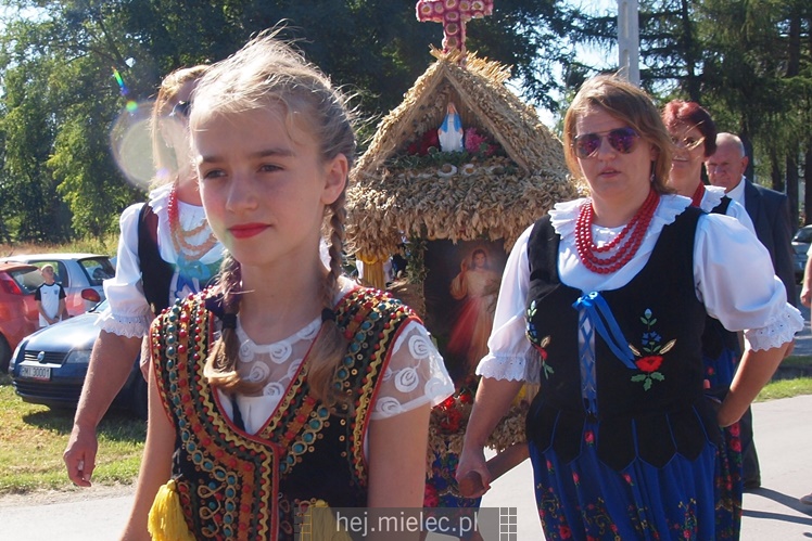 Dożynki Gminy Przecław w Dobryninie