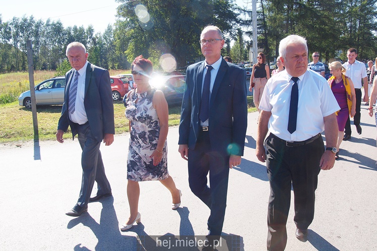 Dożynki Gminy Przecław w Dobryninie