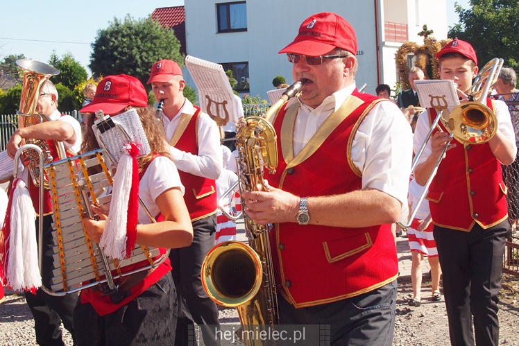 Dożynki Gminy Przecław w Dobryninie